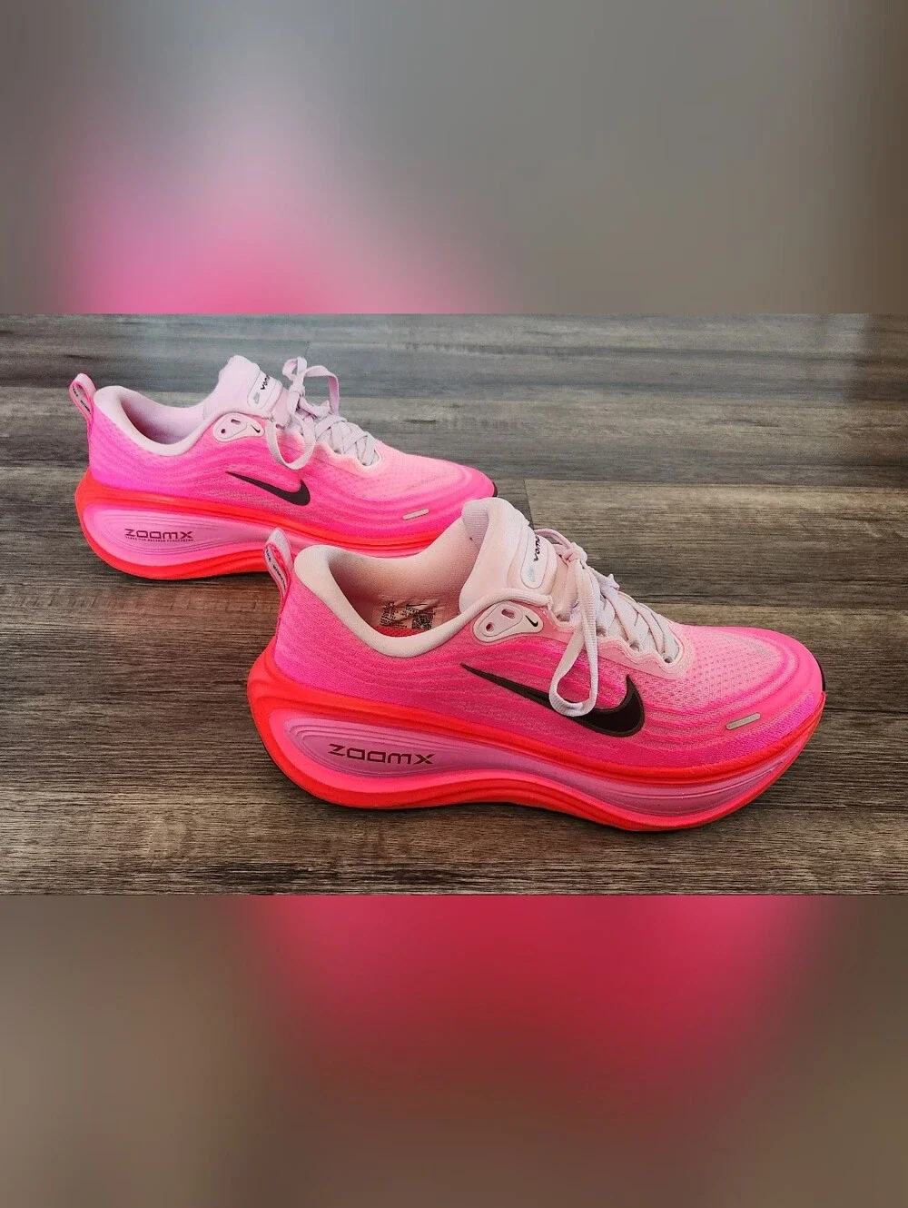 **BRAND NEW** Nike Vomero PLUS Zoom X Sz 8.5 Bright Vibrant Neon Hyper Hot Pink
